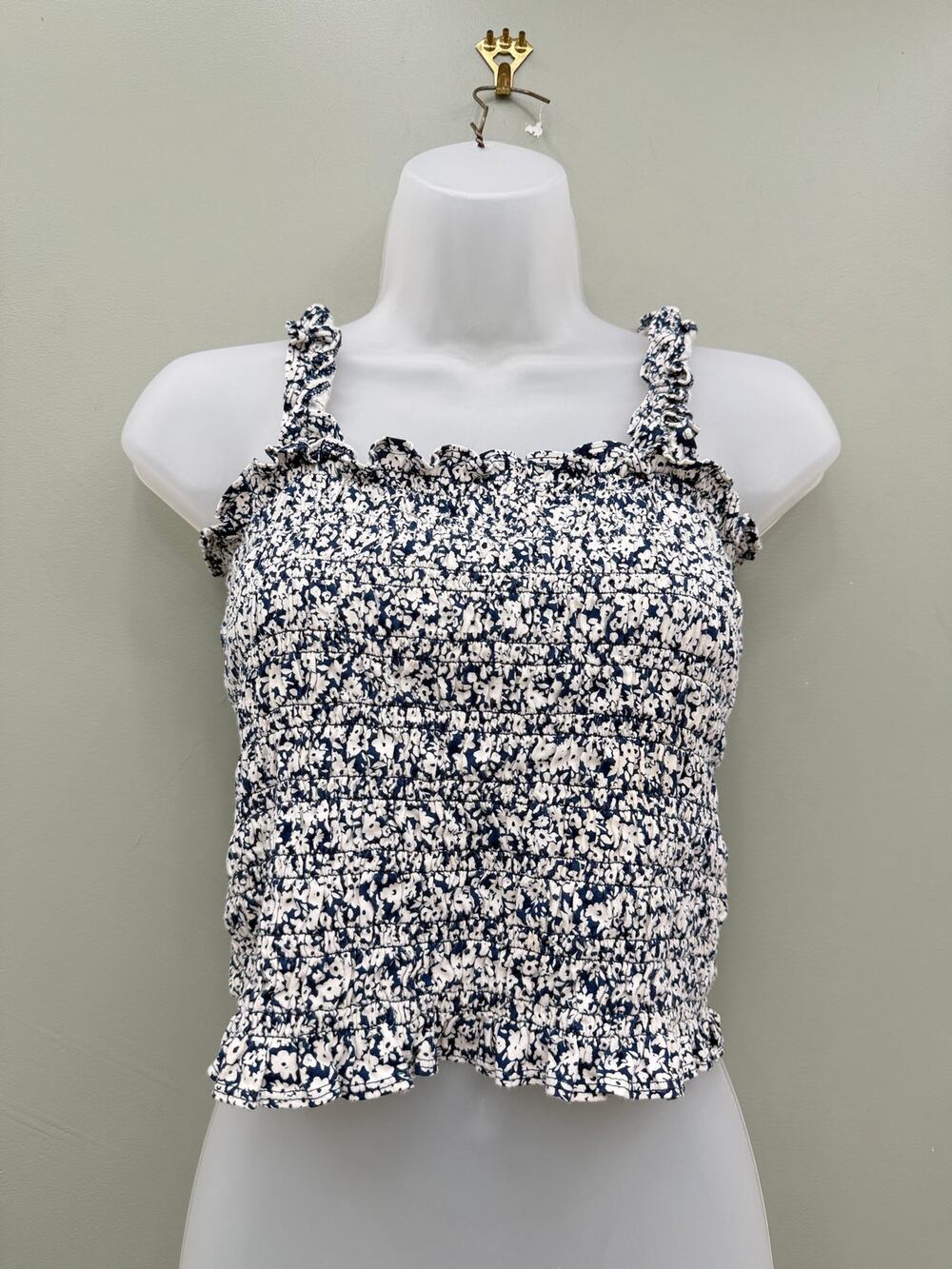 Old Navy Floral Smocked Tank Top M Navy White Ruffle Strap Cottagecore